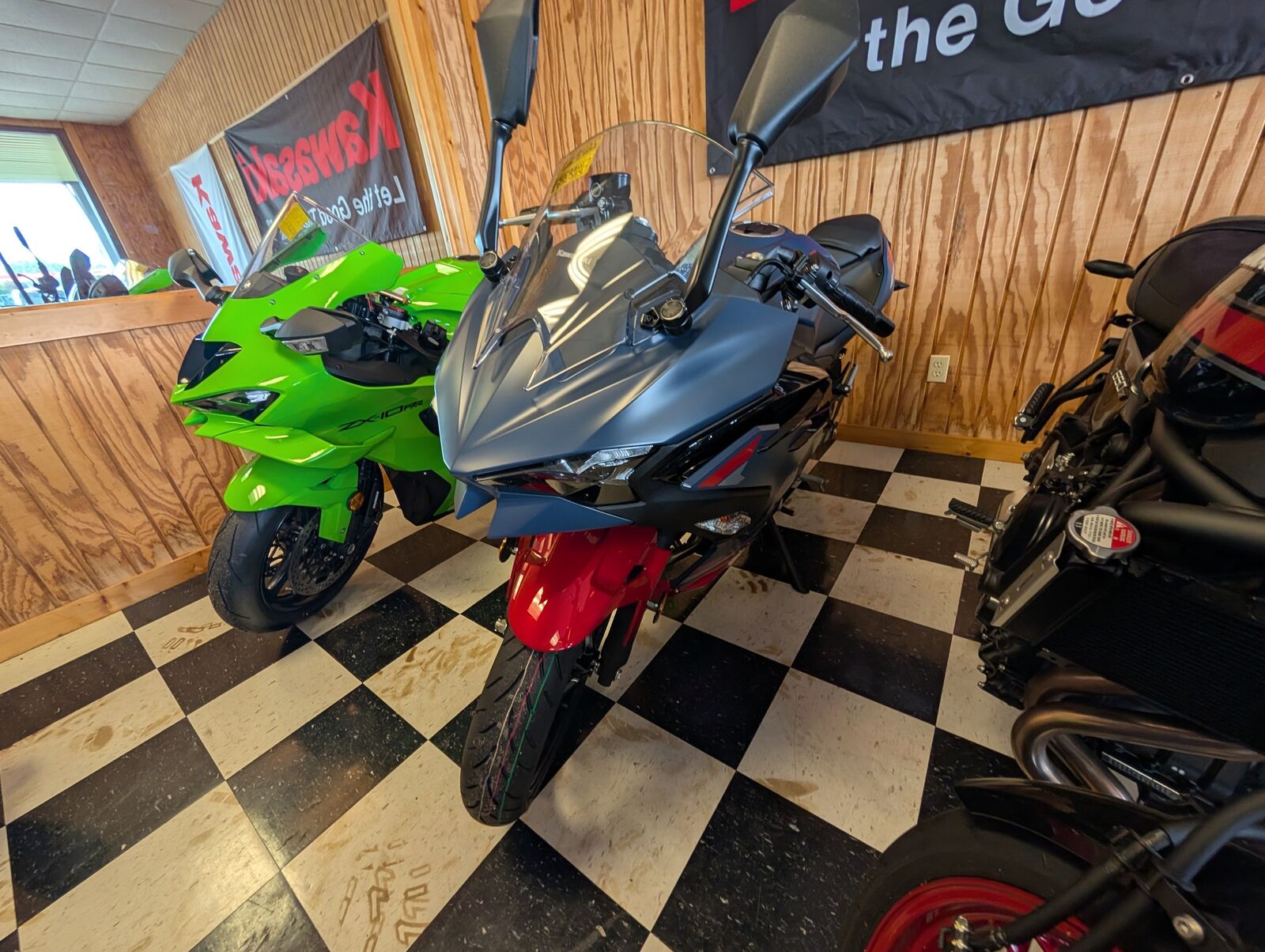 2026 KAWASAKI Ninja