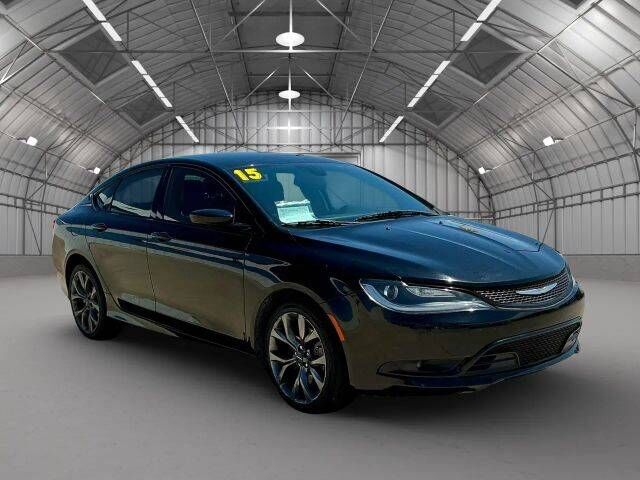 2015 CHRYSLER 200
