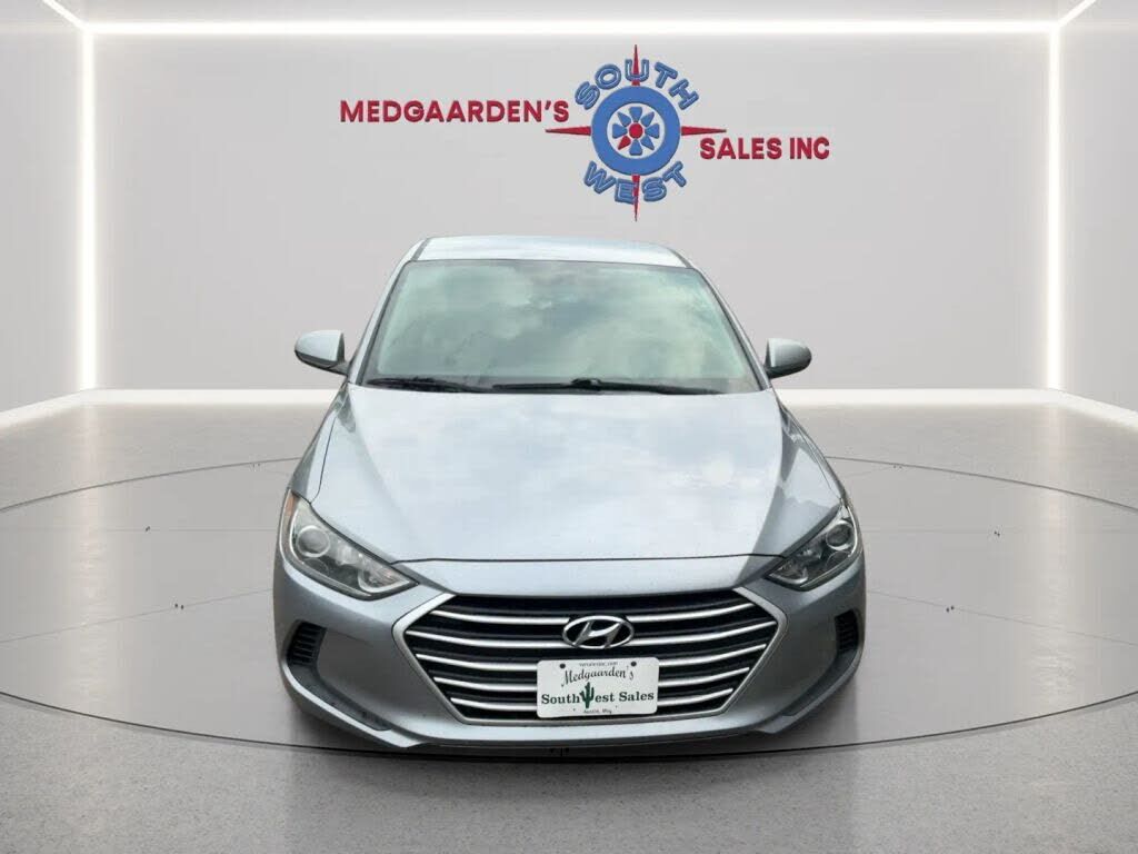 2017 HYUNDAI Elantra