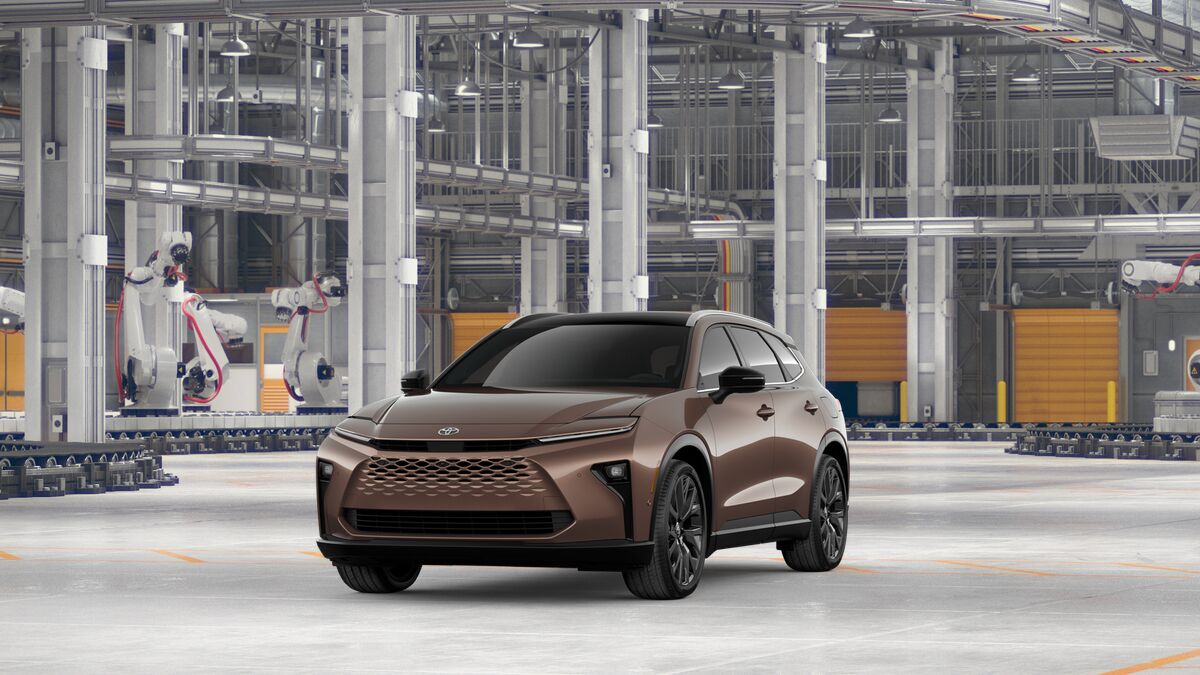 2026 TOYOTA Crown Signia