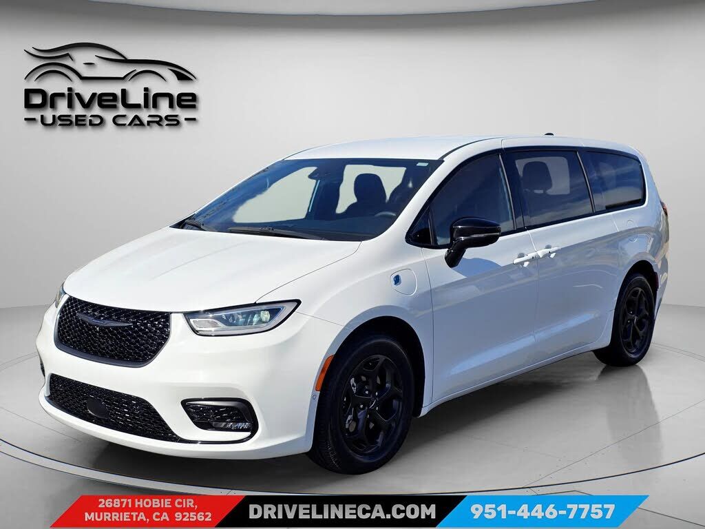 2024 CHRYSLER Pacifica