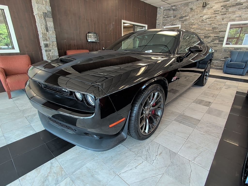 2016 DODGE Challenger