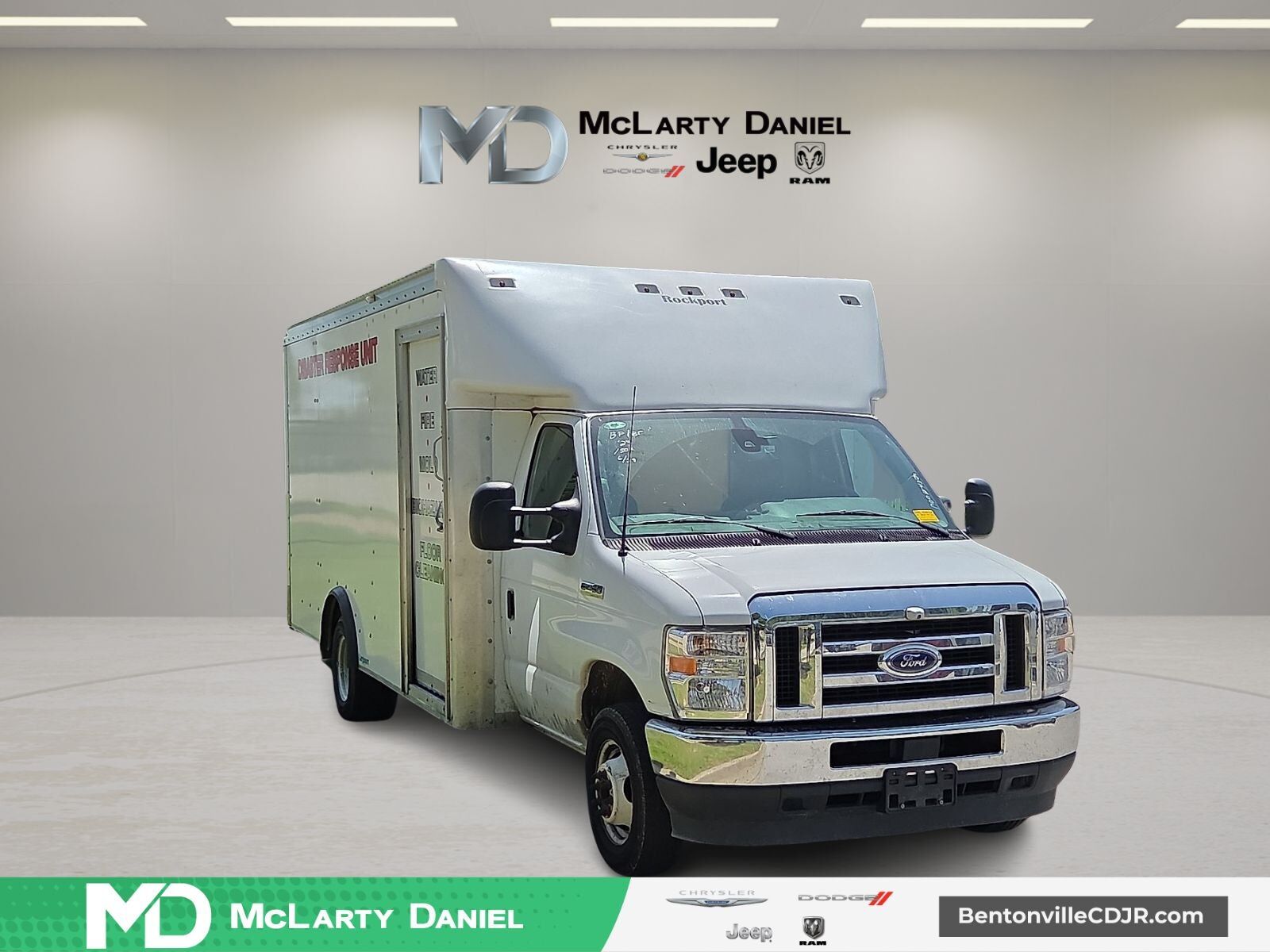 2023 FORD E-450