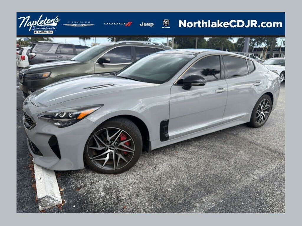 2023 KIA Stinger