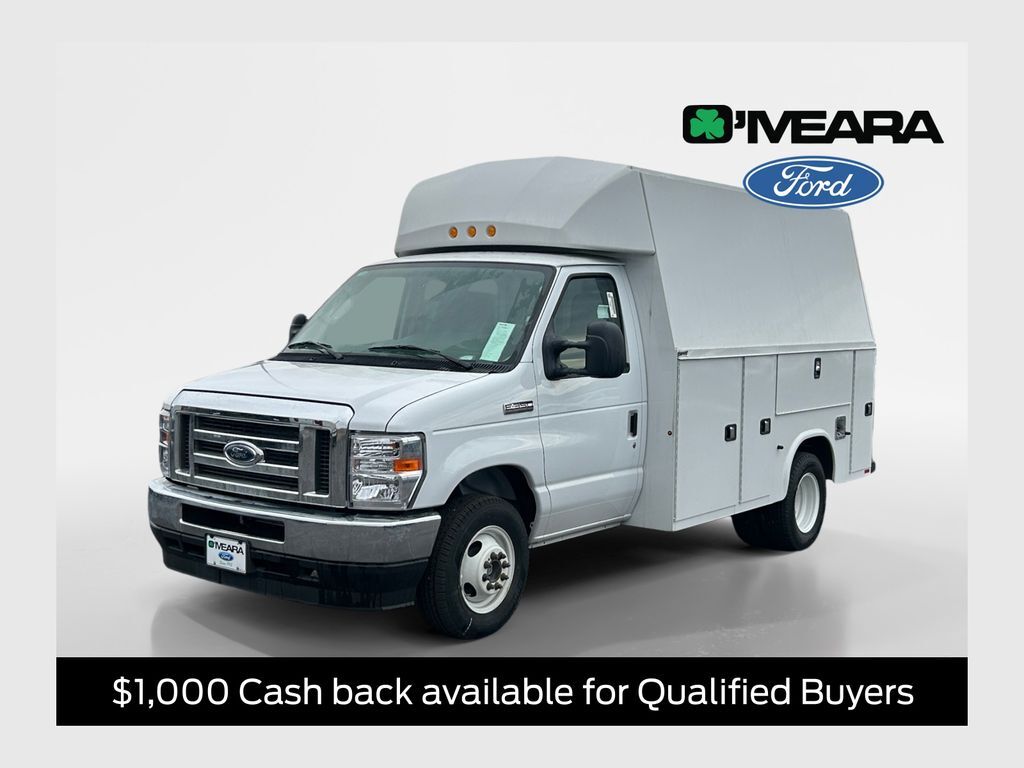 2025 FORD E-350