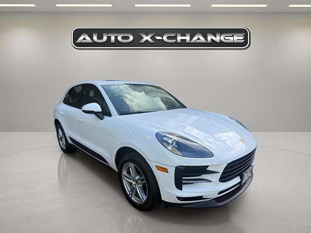 2020 PORSCHE Macan