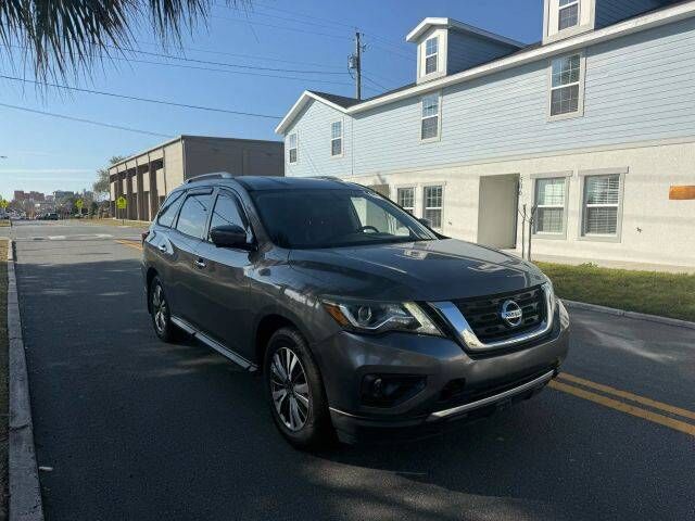 2017 NISSAN Pathfinder