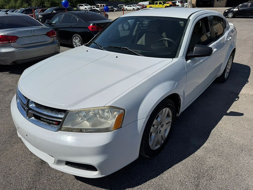 2013 DODGE Avenger
