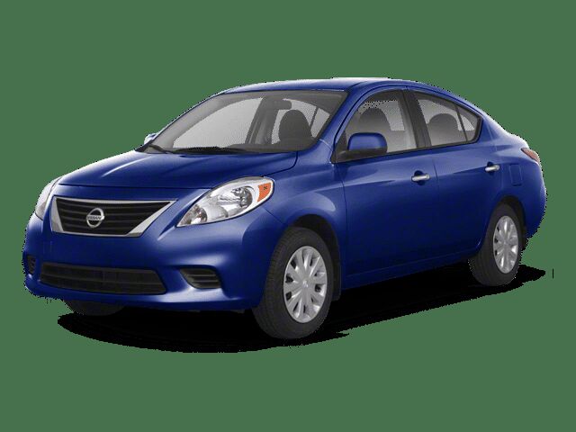 2013 NISSAN Versa