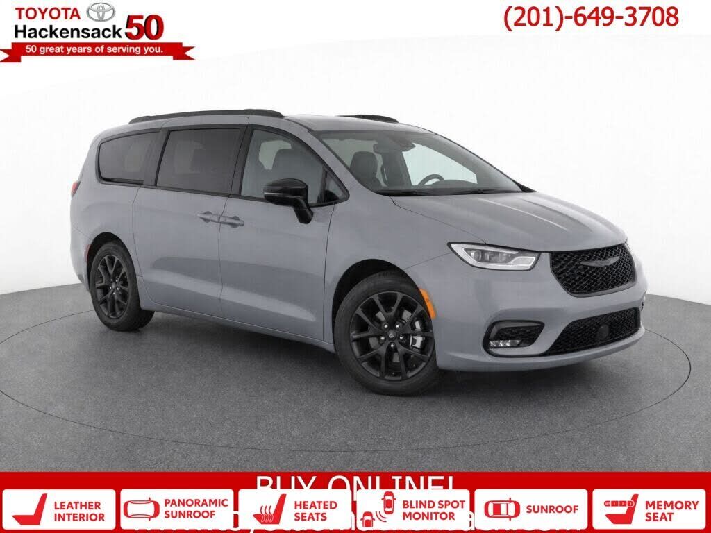 2025 CHRYSLER Pacifica