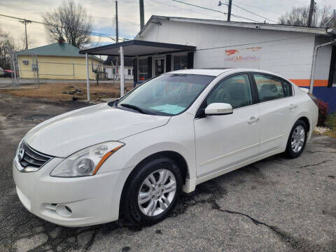2012 NISSAN Altima
