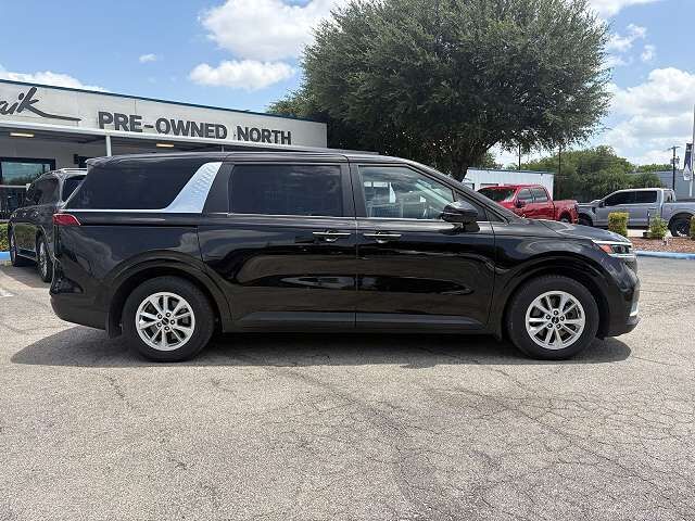 2022 KIA Carnival