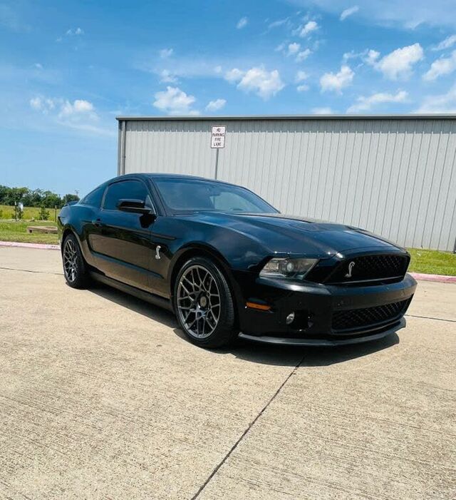 2011 FORD Mustang