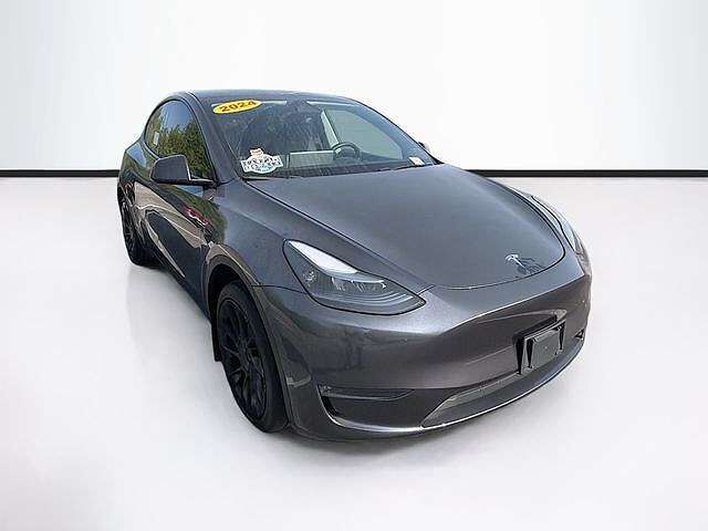 2024 TESLA Model Y