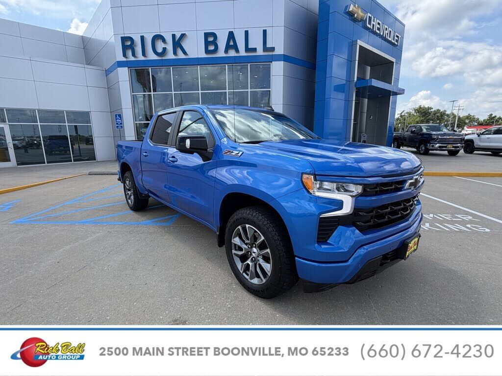 2025 CHEVROLET Silverado