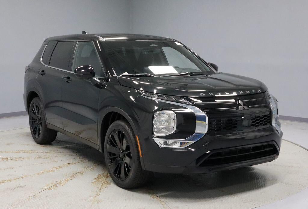 2026 MITSUBISHI Outlander