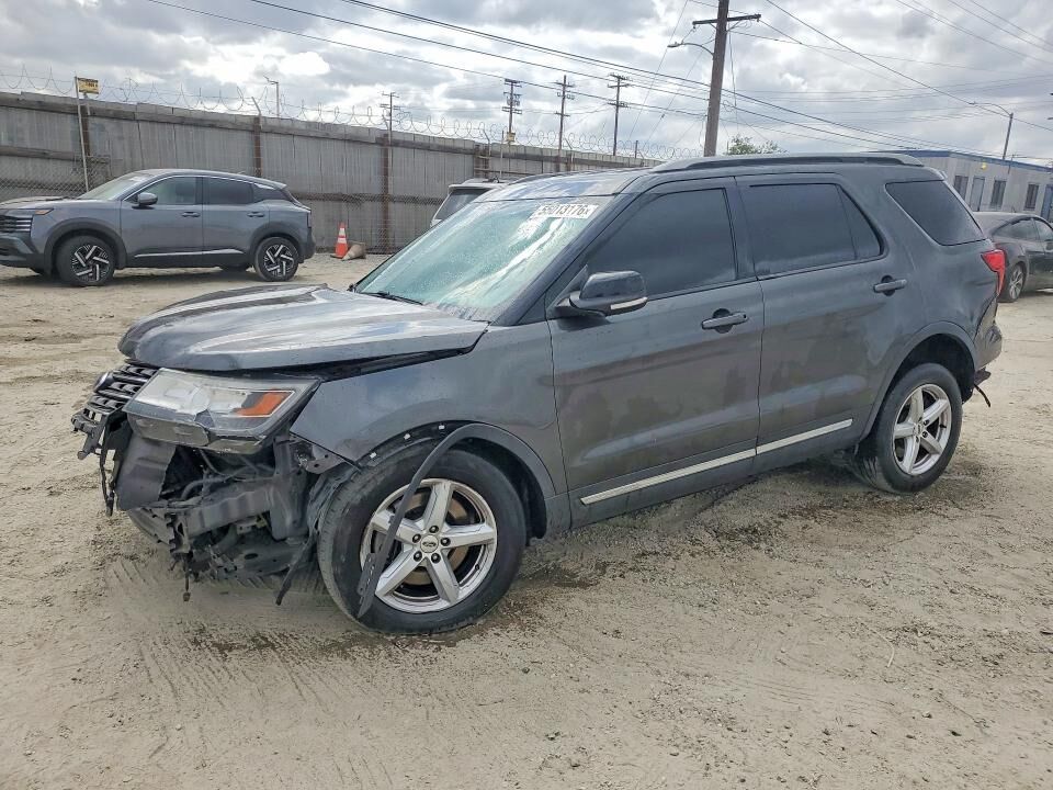 2016 FORD Explorer