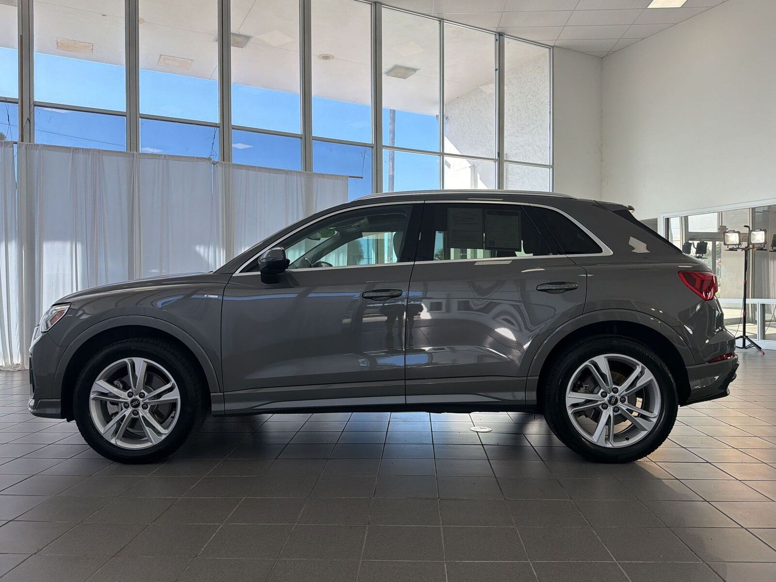 2022 Audi Q3