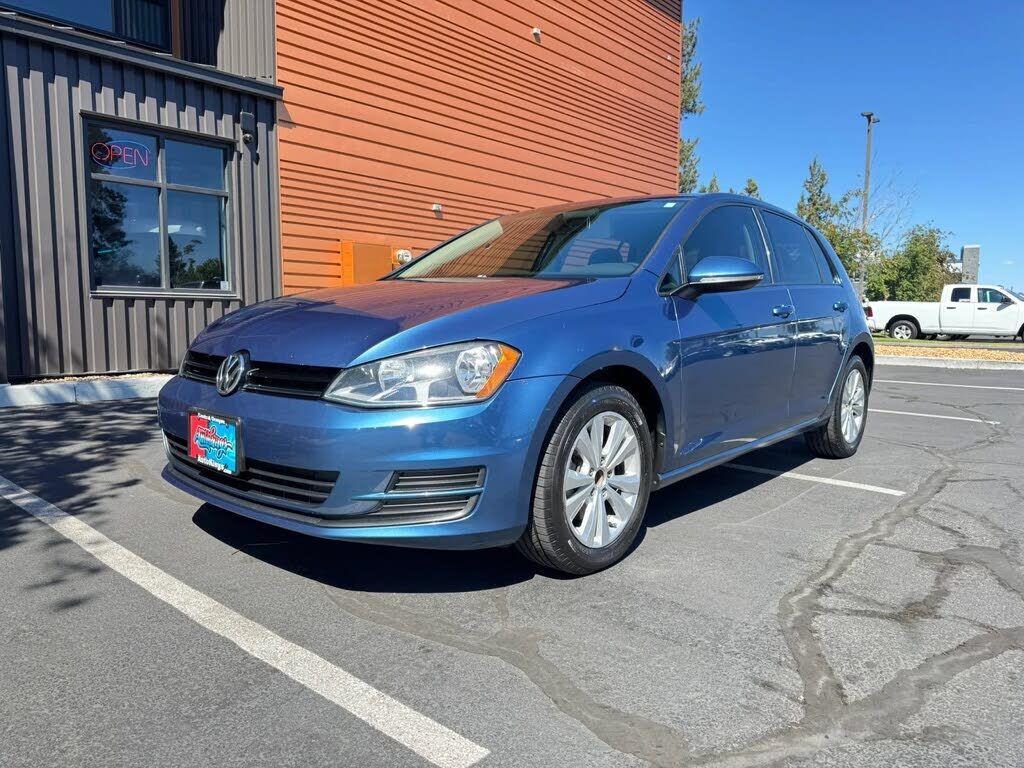 2015 VOLKSWAGEN Golf
