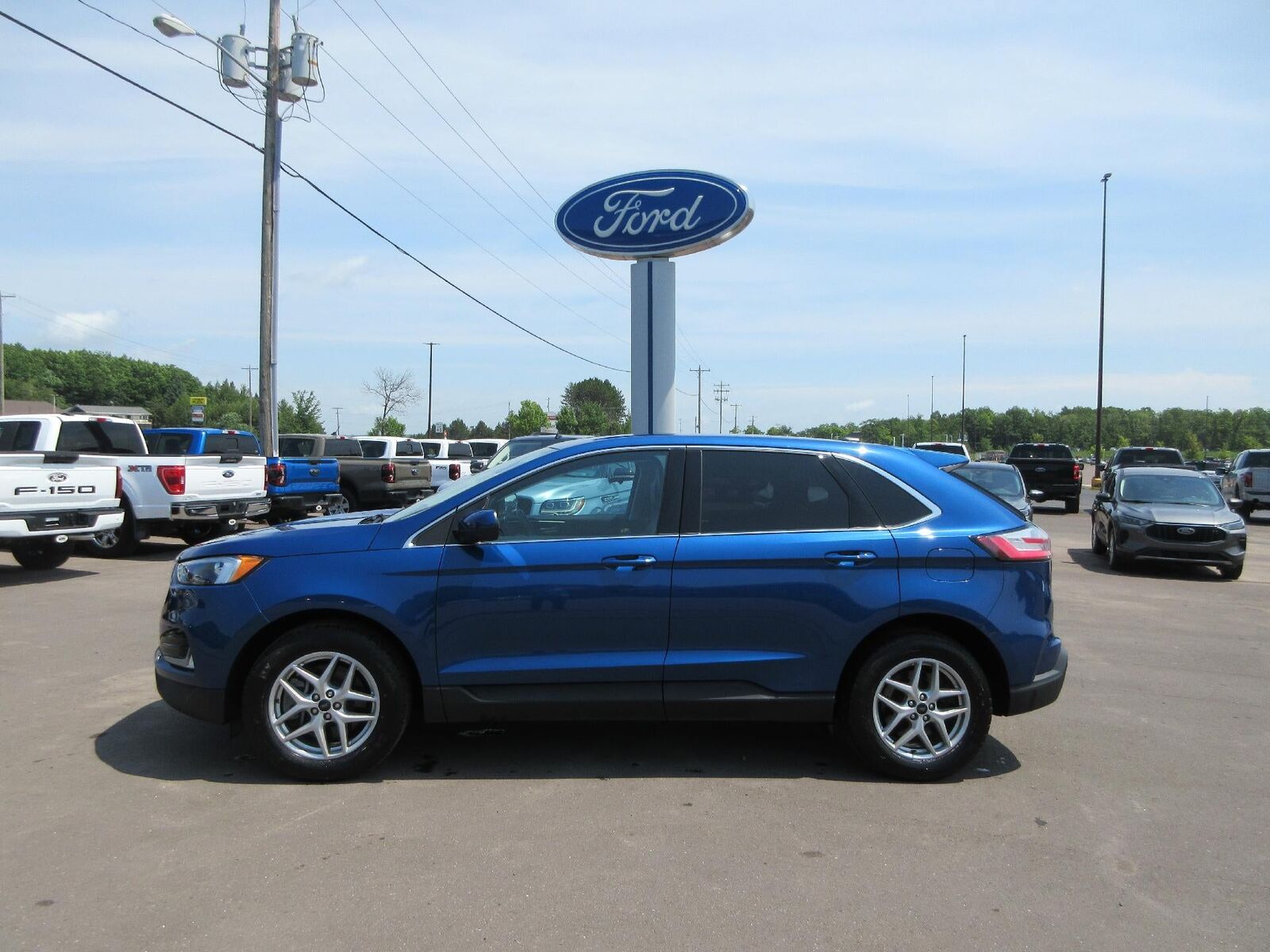 2024 FORD Edge