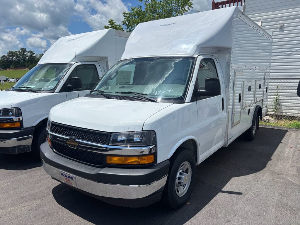 2025 CHEVROLET Express