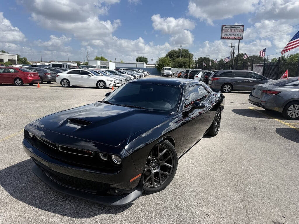 2020 DODGE Challenger