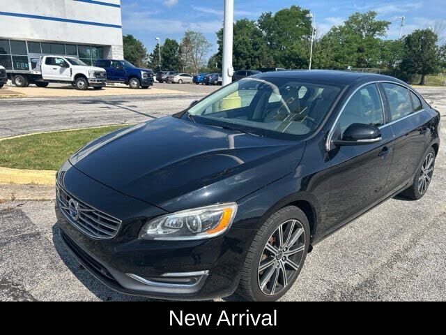 2017 VOLVO S60