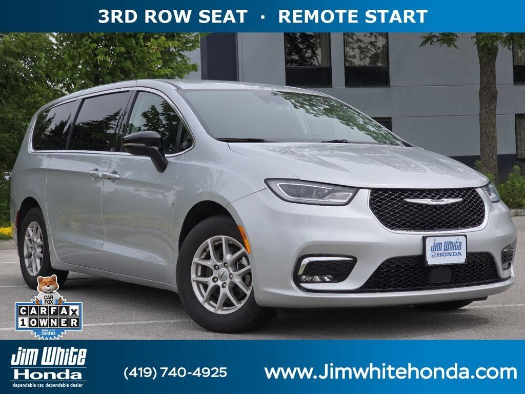 2024 CHRYSLER Pacifica
