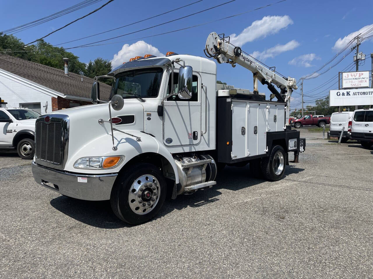 2018 PETERBILT 330