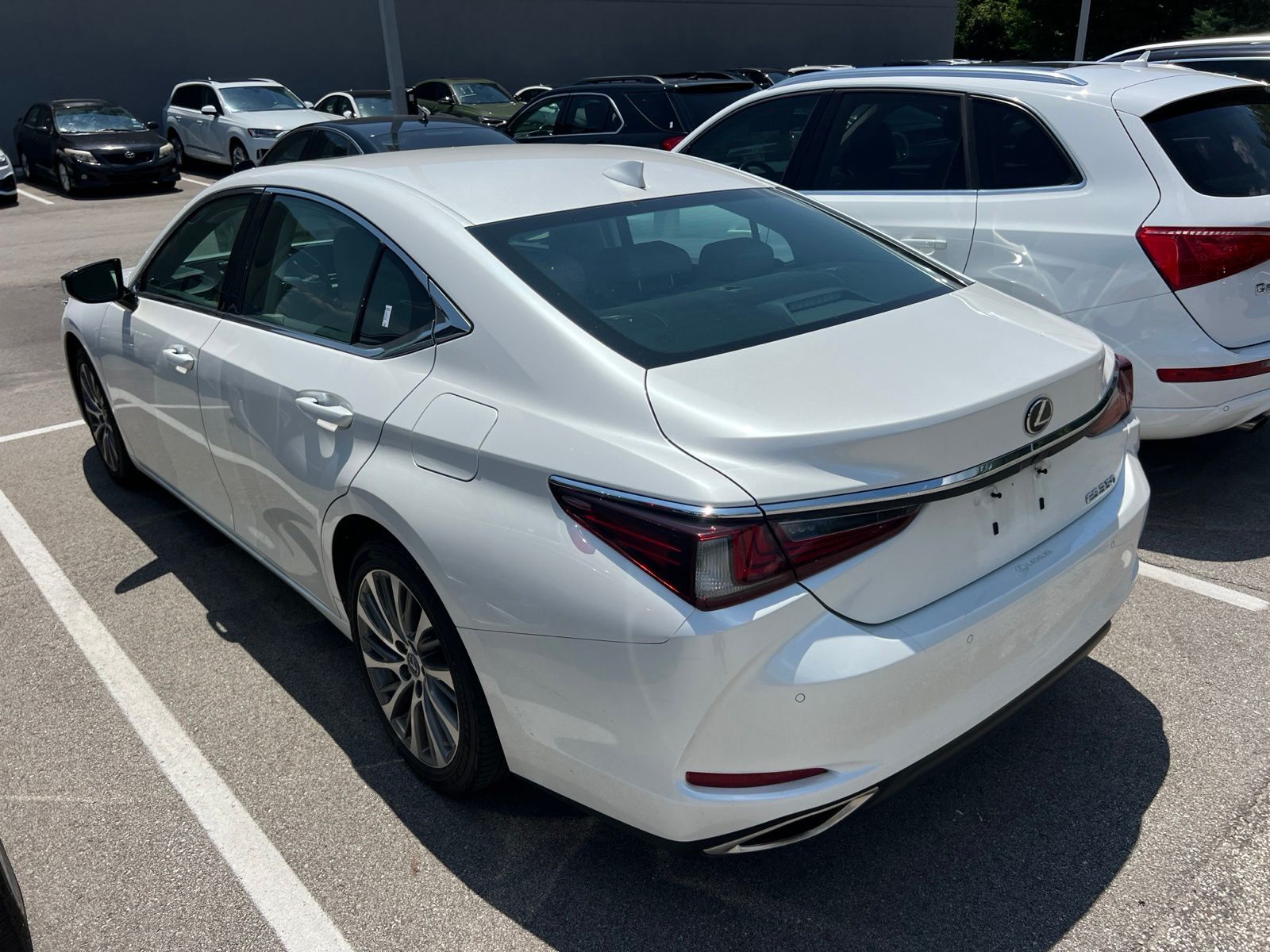 2019 Lexus ES