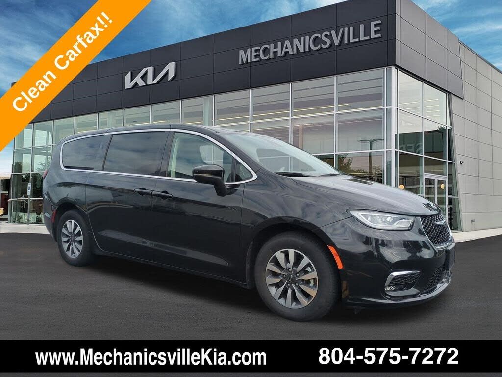 2023 CHRYSLER Pacifica