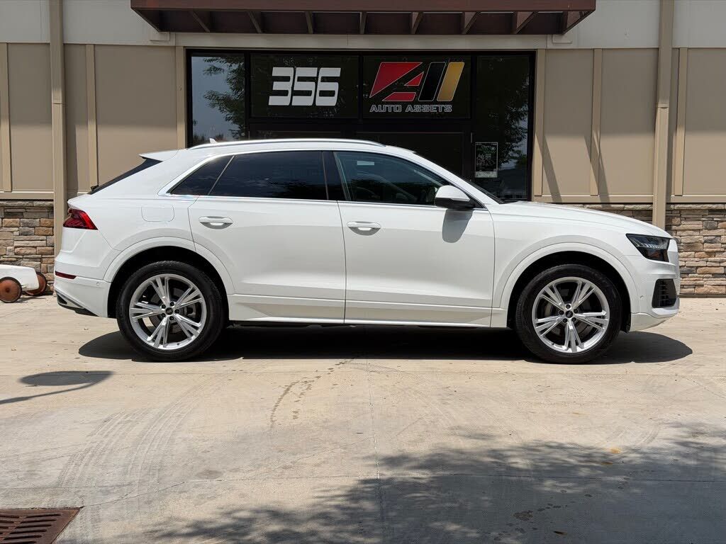 2023 Audi Q8