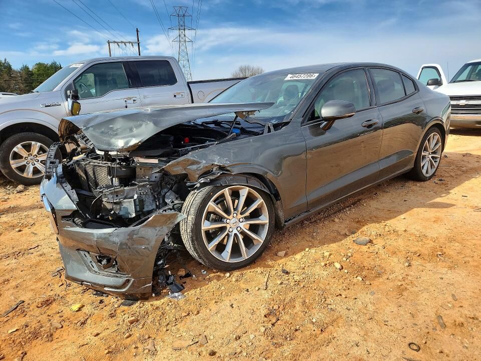 2020 VOLVO S60