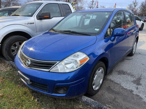 2011 NISSAN Versa
