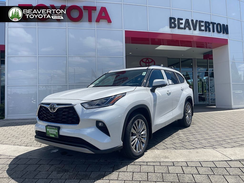 2026 TOYOTA Highlander