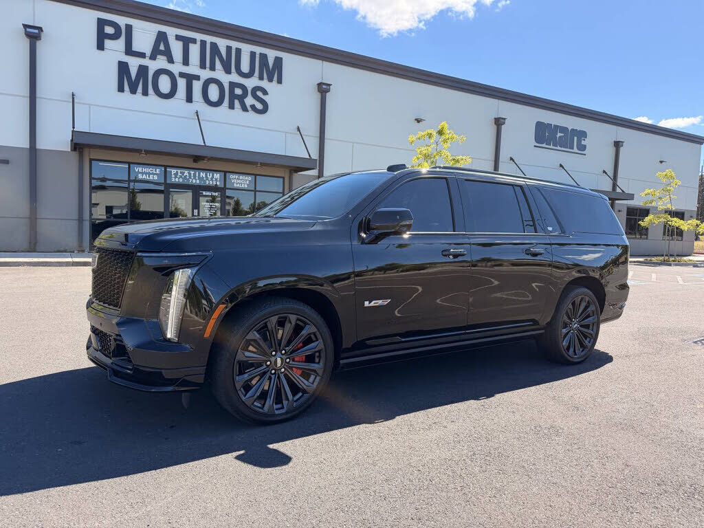 2025 CADILLAC Escalade ESV