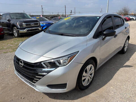 2024 NISSAN Versa