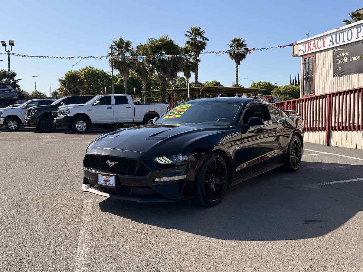2020 FORD Mustang
