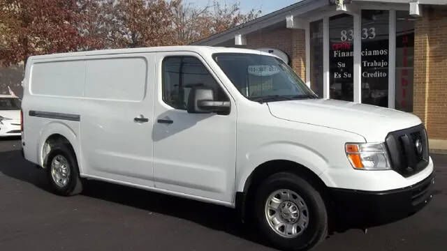 2016 NISSAN NV
