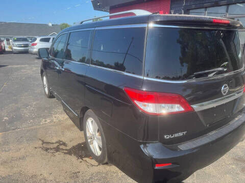 2011 NISSAN Quest