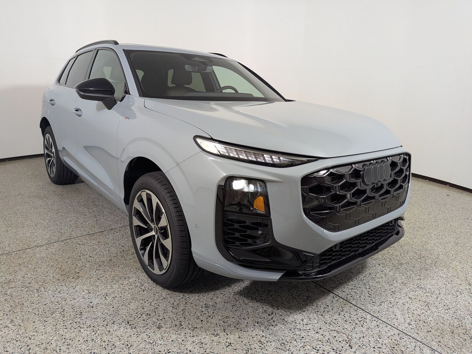 2026 AUDI Q3