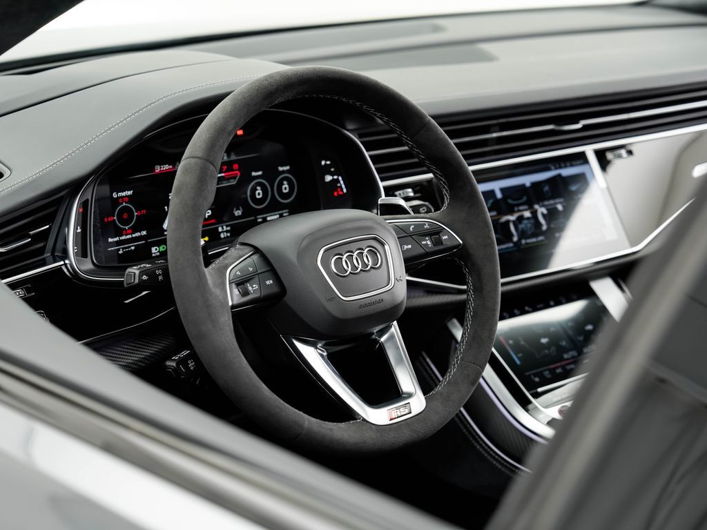 2026 AUDI RS Q8