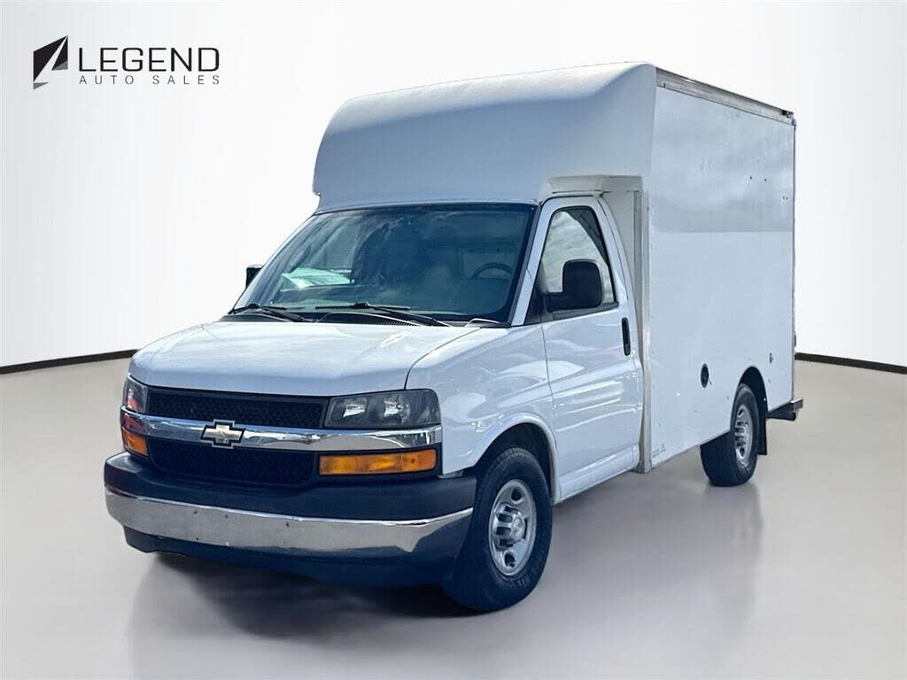 2017 CHEVROLET Express