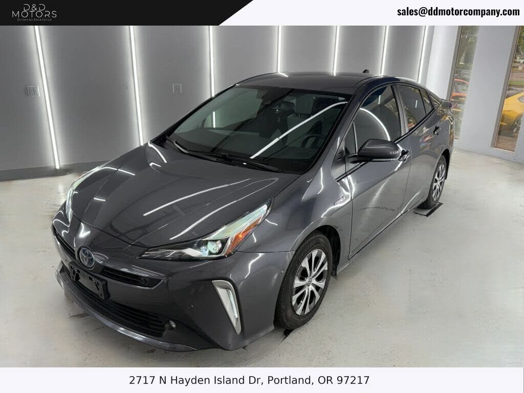 2022 TOYOTA PRIUS