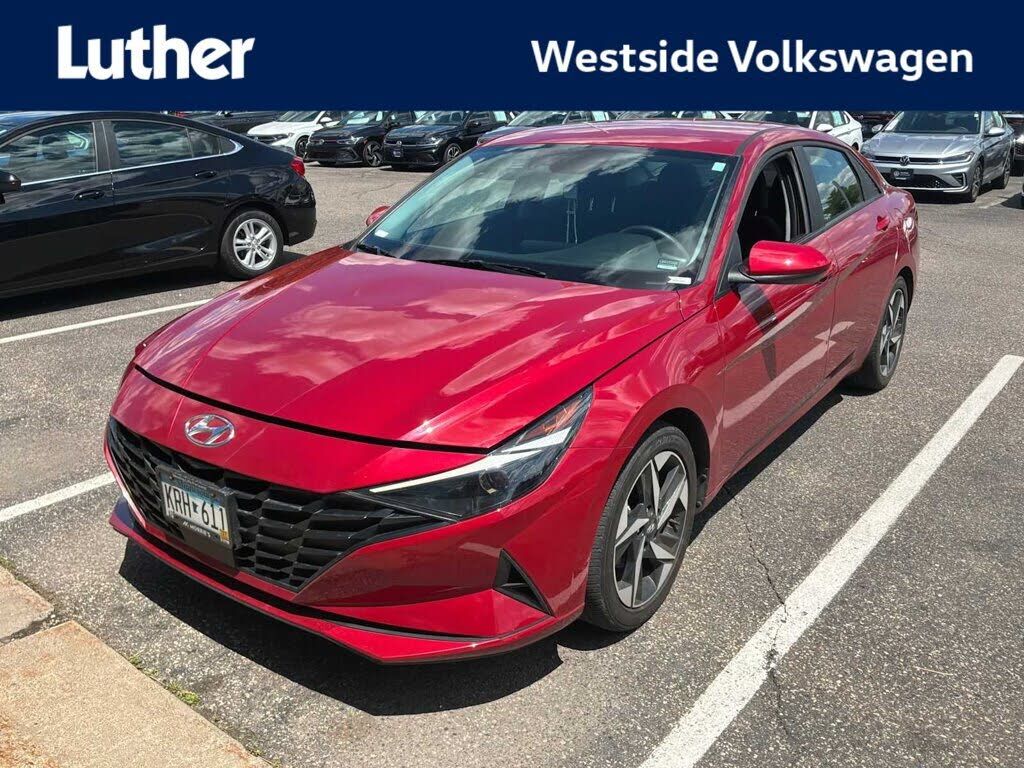 2023 HYUNDAI Elantra