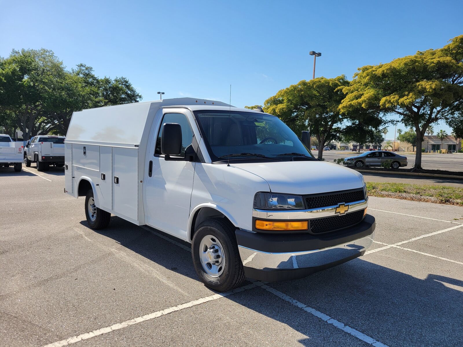 2025 CHEVROLET Express