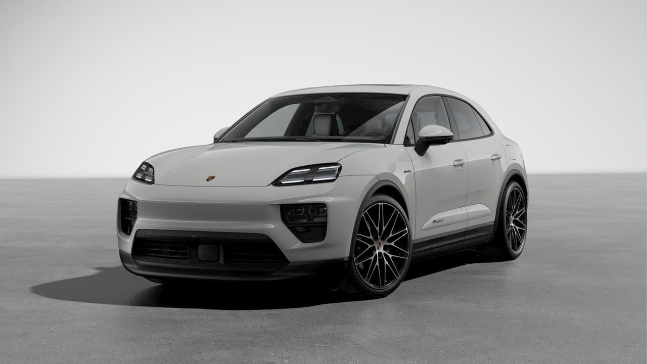 2026 PORSCHE Macan