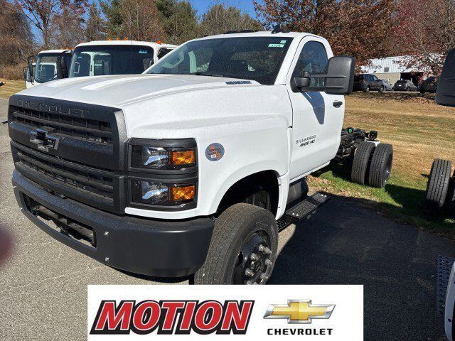 2024 GMC Silverado Medium Duty