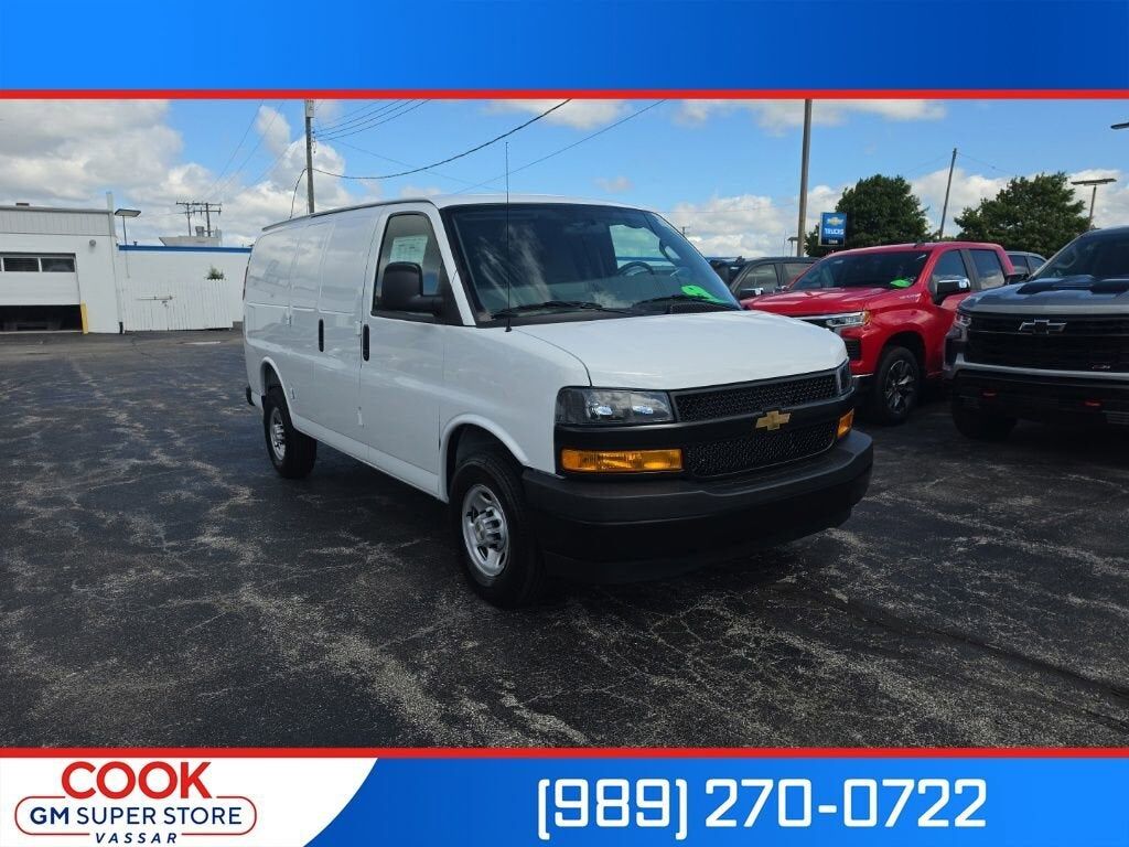 2026 CHEVROLET Express