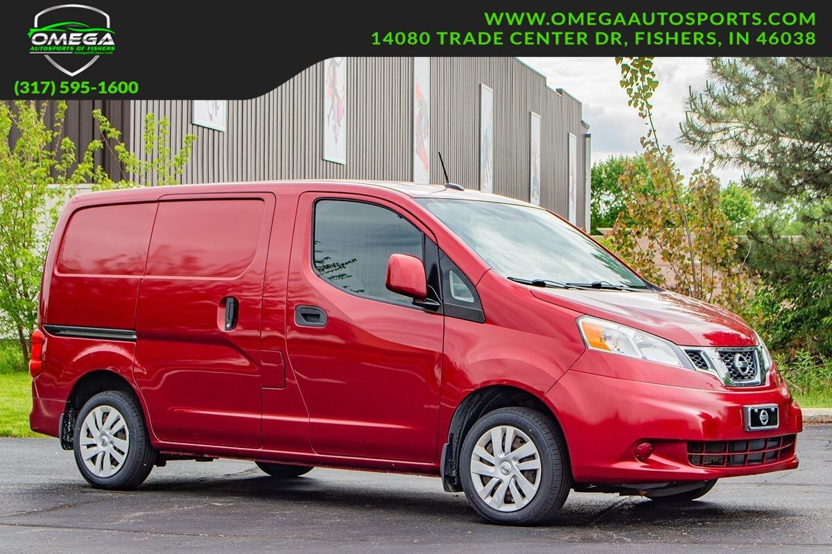 2017 NISSAN NV200